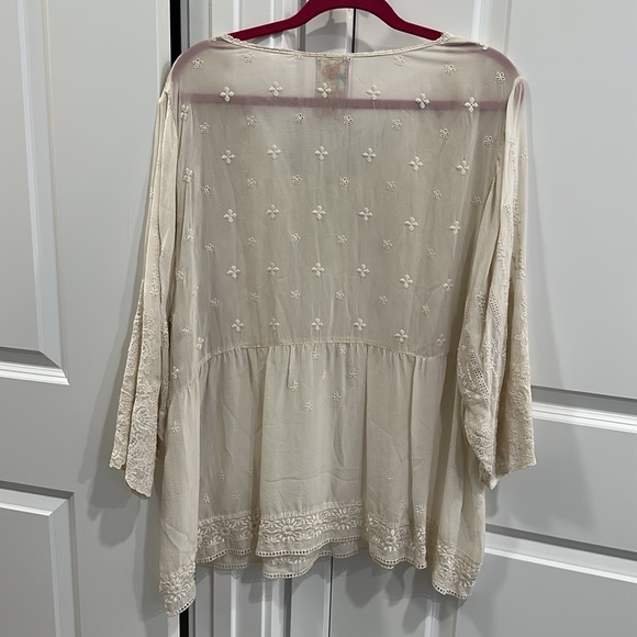 Johnny Was Classic, Vintage Ivory Embroidered Sheer Top, NWT - Picture 6 of 6